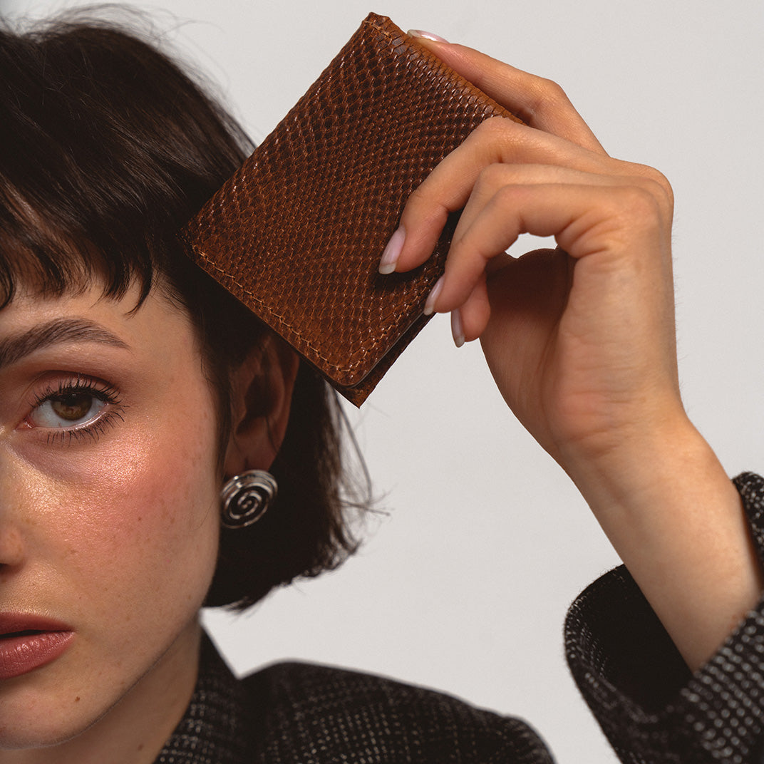 Leather Card Wallet for AirTag - Minimalist 5.0 (Snake Print)